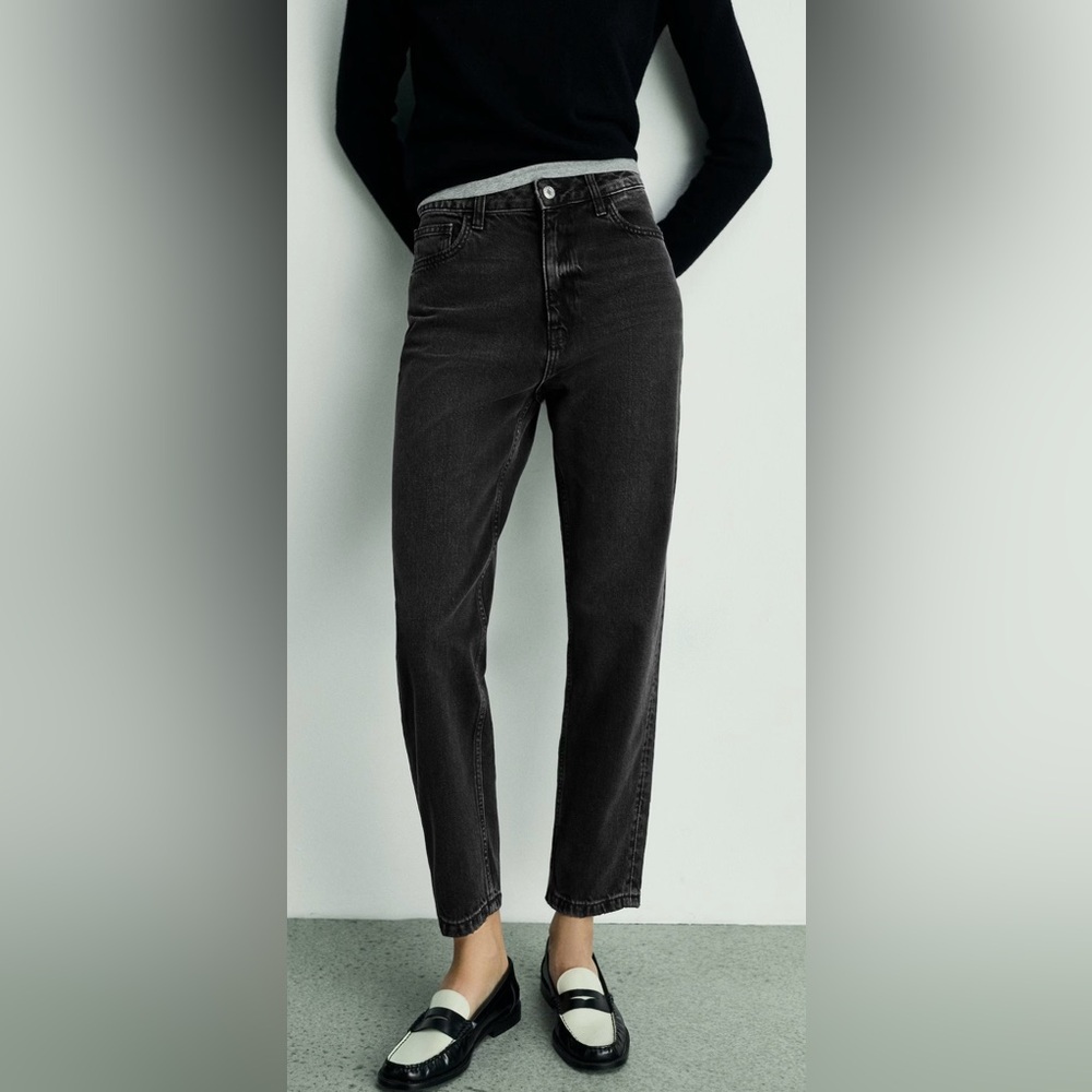 Mango Black High-Rise Ankle Cropped Jeans